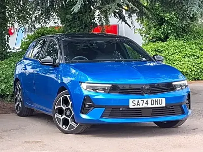Used Vauxhall Astra Ultimate 130 HP (95 kW) 2024 Blue Hatchback