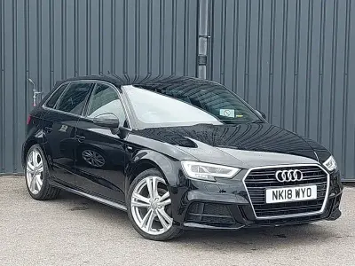 Używany Audi A3 S-Line 115 KM (84 kW) 2018 Czarny Sedan/Limuzyna