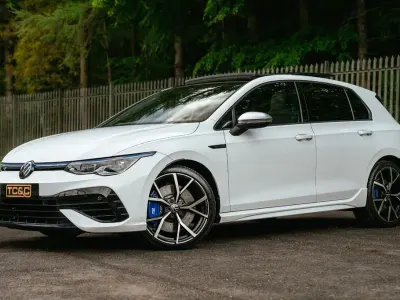 Used VW Golf VIII R 452 HP (332 kW) 2024 White Hatchback