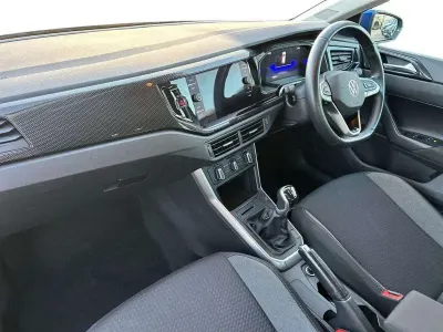 Second-hand VW Polo Life 94 CP (69 kW) 2023 Albastru Hatchback