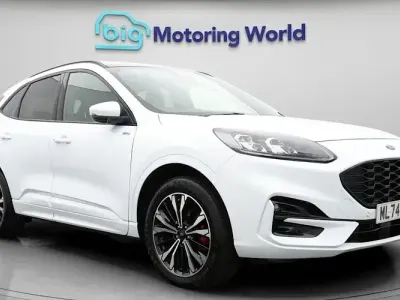 Used Ford Kuga ST-Line X 225 HP (165 kW) 2023 White SUV