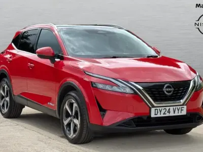 Used Nissan Qashqai N-Connecta 190 HP (139 kW) 2024 Red SUV