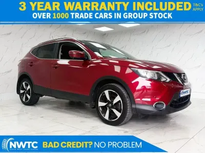 Used Nissan Qashqai N-Connecta 115 HP (84 kW) 2016 Red SUV