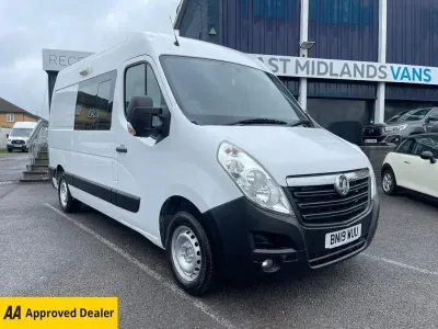 Begagnad Vauxhall Movano 130 HK (95 kW) 2019 Vit Minibuss