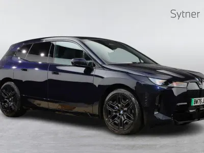 Usado BMW iX M Sport 295 kW (402 CV) 2026 Negro SUV