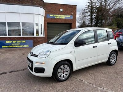 Used Fiat Panda Pop 69 HP (50 kW) 2016 White Hatchback