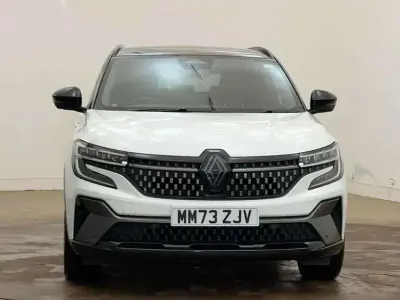 Used Renault Austral Iconic Esprit Alpine 200 HP (147 kW) 2023 White SUV