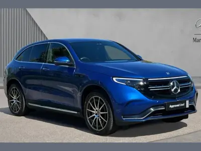 Usado Mercedes EQC400 AMG line 300 kW (408 HP) 2023 Azul SUV