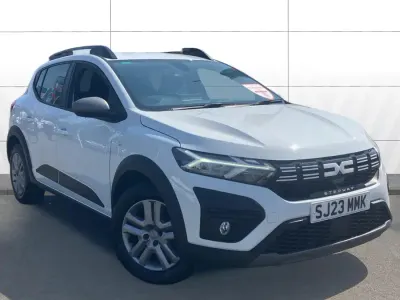 Used Dacia Sandero Stepway 91 HP (66 kW) 2023 White Hatchback