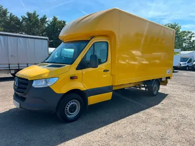 Used Mercedes Sprinter Progressive 140 HP (102 kW) 2020 Yellow Van
