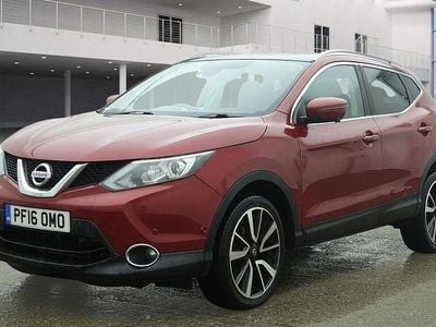 Used Nissan Qashqai S 115 HP (84 kW) 2016 Red SUV