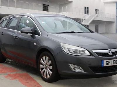 Used Vauxhall Astra 165 HP (121 kW) 2011 Grey Estate
