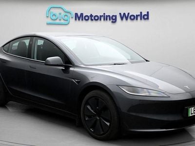 Używany Tesla Model 3 RWD 208 kW (283 KM) 2025 Szary Sedan/Limuzyna
