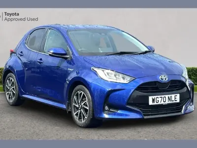 Used Toyota Yaris Hybrid Design 116 HP (85 kW) 2020 Blue Hatchback