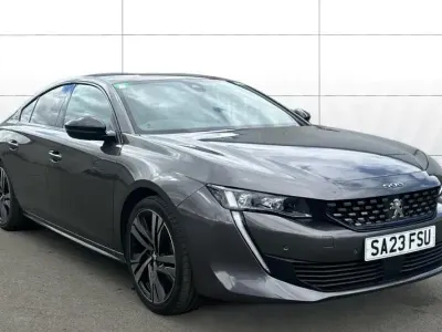 Usado Peugeot 508 Premium 131 CV (96 kW) 2023 Gris Utilitario