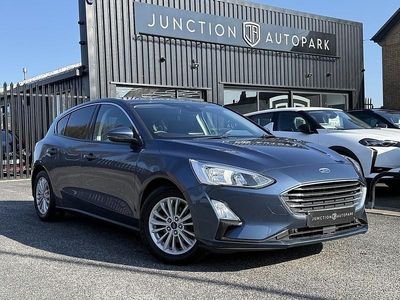 Used Ford Focus Titanium 125 HP (91 kW) 2018 Blue Hatchback