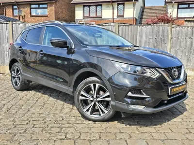 Used Nissan Qashqai N-Connecta 140 HP (102 kW) 2018 Black SUV