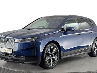 BMW iX