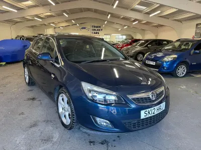 Used Vauxhall Astra SRi 165 HP (121 kW) 2012 Blue Hatchback
