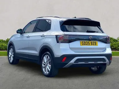 Usado VW T-Cross Match 115 HP (84 kW) 2025 Prateado SUV