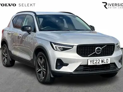 Usado Volvo XC40 Plus 2022 Plateado SUV