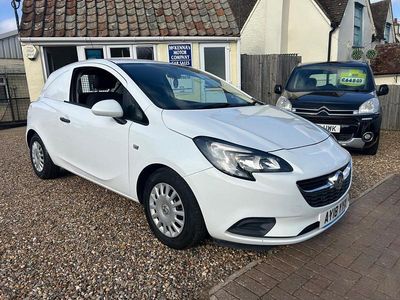 Used Vauxhall Corsa 2018 White Hatchback
