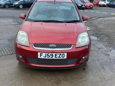 Begagnad Ford Fiesta Ghia 2009