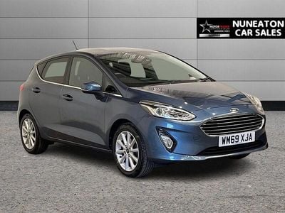 Usado Ford Fiesta Titanium 100 HP (73 kW) 2020 Azul Citadino
