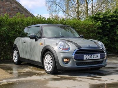 Usado Mini Cooper Hatch 2016 Cinzento Citadino