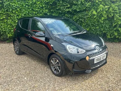 Used Hyundai i10 GO! 67 HP (49 kW) 2018 Black Hatchback