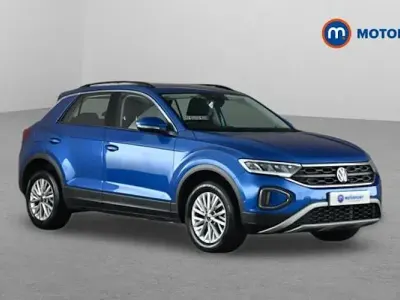 Used VW T-Roc Life 116 HP (85 kW) 2024 Blue SUV