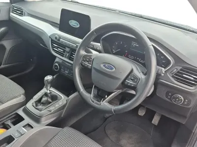 Used Ford Focus Zetec 120 HP (88 kW) 2020 Blue Hatchback