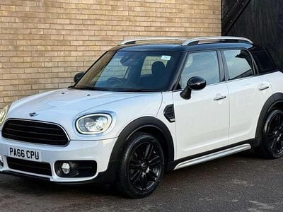 White Used 2017 Mini Cooper D Countryman SUV | £8,295 (Fair price)