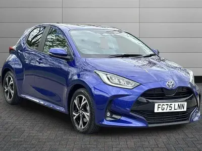 Novo Toyota Yaris Hybrid Design 116 HP (85 kW) 2025 Azul Citadino