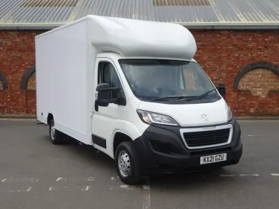 Usado Peugeot Boxer 165 CV (121 kW) 2021 Blanco Van