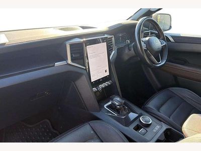 Begagnad VW Amarok PanAmericana 2024 Grå Pickup