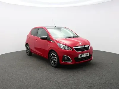 Used Peugeot 108 Allure 72 HP (52 kW) 2022 Red Hatchback