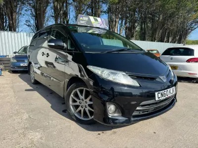 Begagnad Toyota Estima