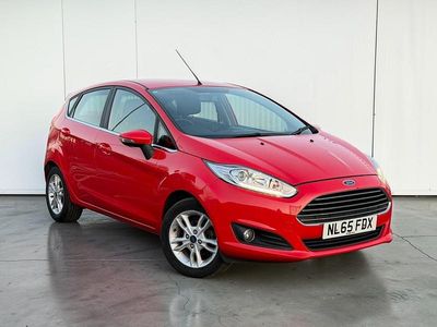 Used Ford Fiesta Zetec 82 HP (60 kW) 2015 Red Hatchback