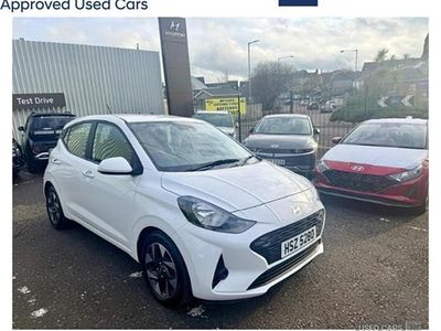 Used Hyundai i10 Advanced 67 HP (49 kW) 2023 White Hatchback