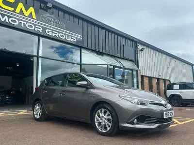 Used Toyota Auris Hybrid