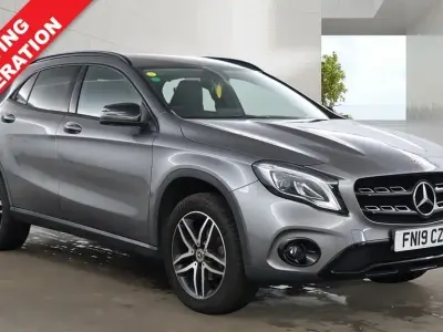 Used Mercedes GLA180 Urban 122 HP (89 kW) 2019 Grey SUV