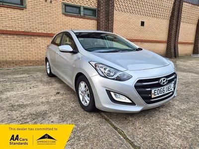 Used Hyundai i30 SE 110 HP (80 kW) 2016 Silver Hatchback