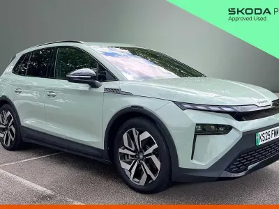 Begagnad Skoda Elroq SportLine 154 kW (210 HK) 2025 Grön SUV
