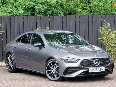 Begagnad Mercedes CLA220 AMG Line Premium 190 HK (139 kW) 2025 Grå Sedan