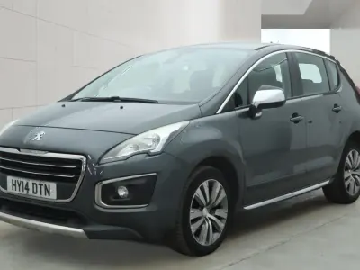 Usado Peugeot 3008 Active 2014 Gris Familiar