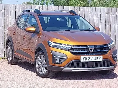 Used Dacia Sandero Comfort 91 HP (66 kW) 2022 Orange Hatchback