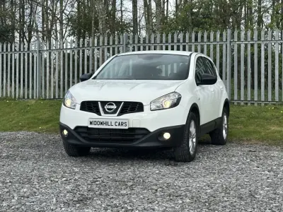 Używany Nissan Qashqai Acenta 110 KM (80 kW) 2012 Biały SUV