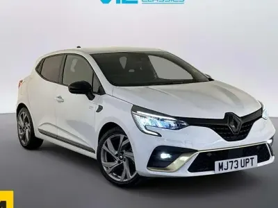 Używany Renault Clio V Engineered 145 KM (106 kW) 2023 Biały Hatchback