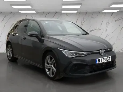 Usado VW Golf VIII R-line 130 CV (95 kW) 2024 Gris Utilitario